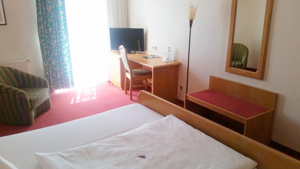 Hotel Pfaubräu Trostberg an der Alz Exteriör bild