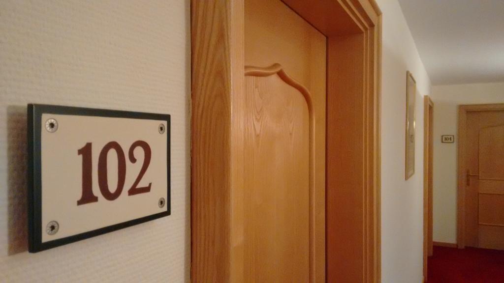 Hotel Pfaubräu Trostberg an der Alz Exteriör bild